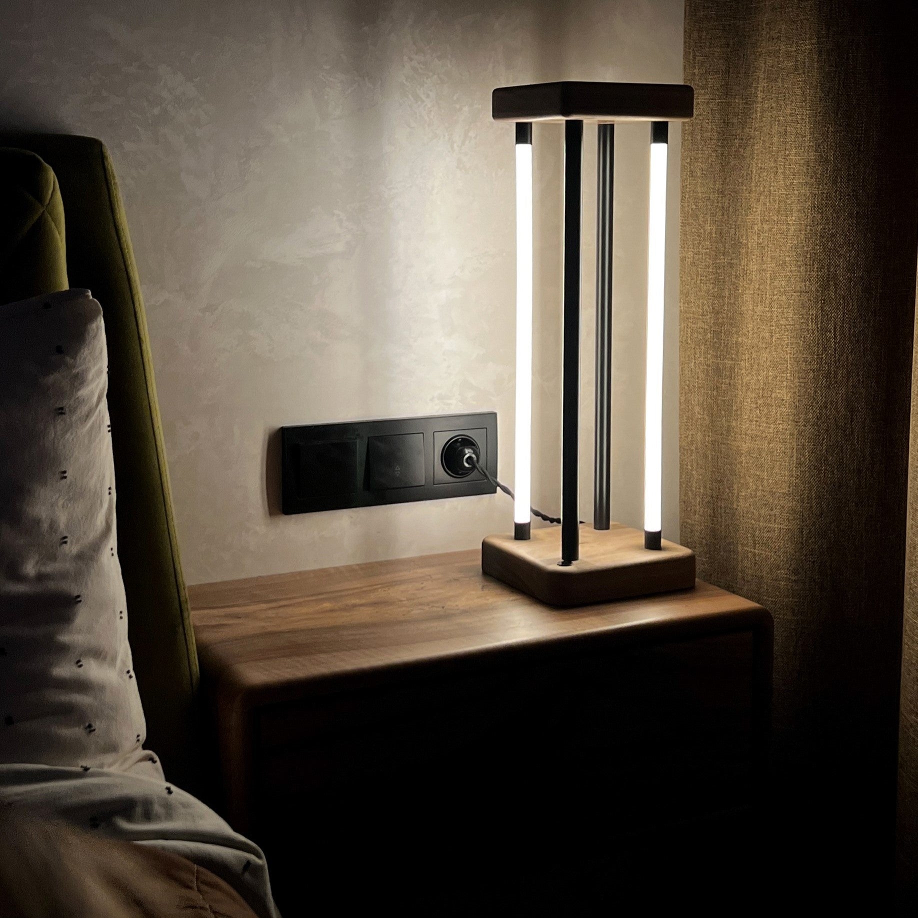 bedside table lamp