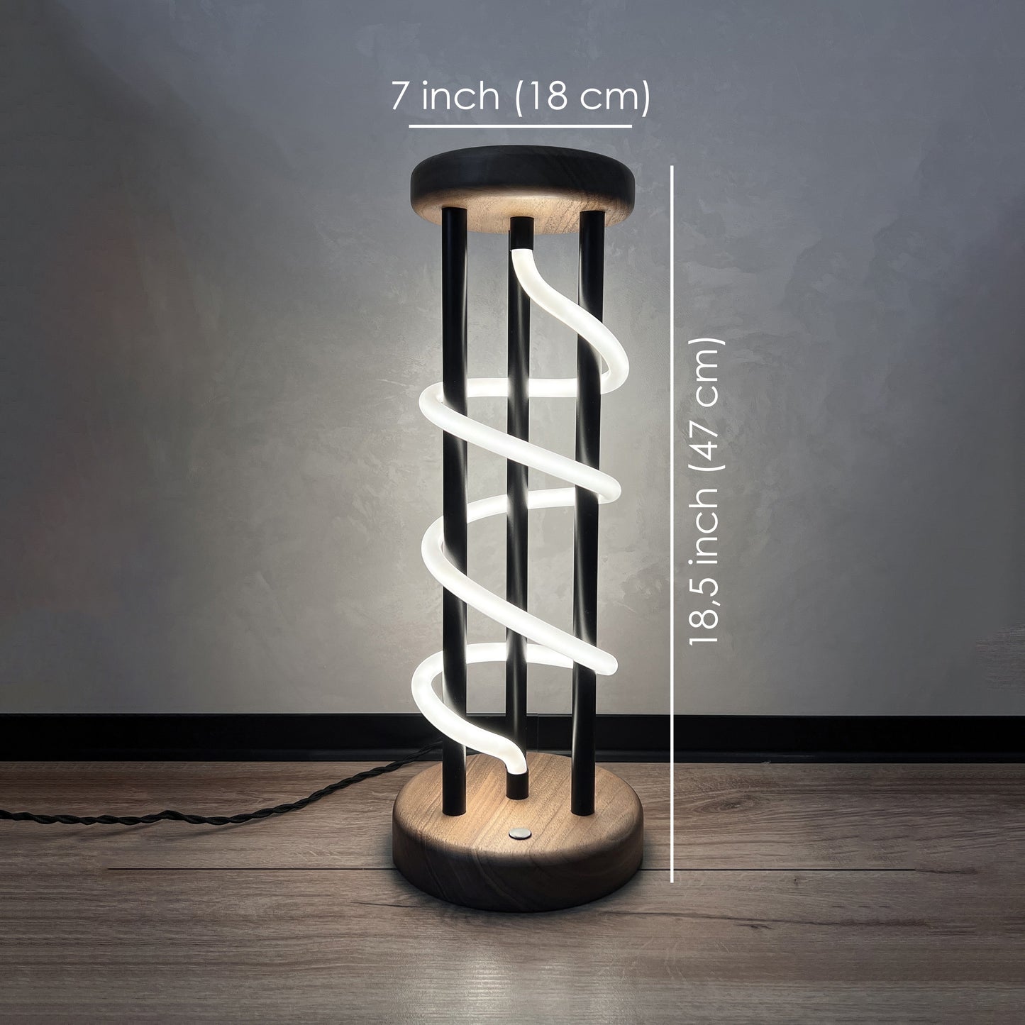 Dimensions Table Lamp New York